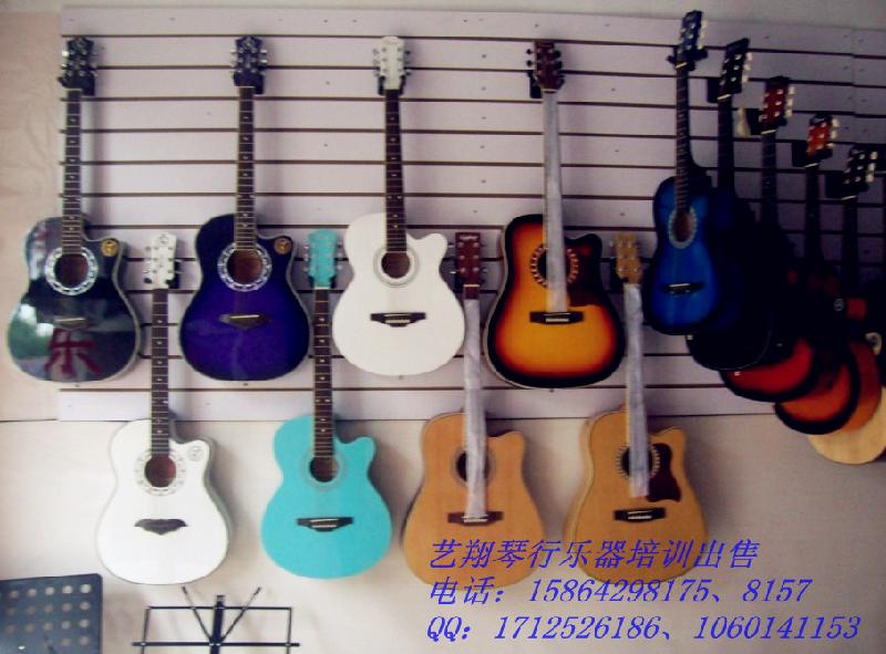 供应城阳艺术培训学校城阳艺翔琴行 各种乐器专业培训 吉他电子琴等