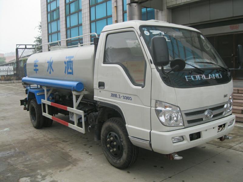 济宁5吨绿化洒水车厂家直销 喷洒车 运水车水罐车