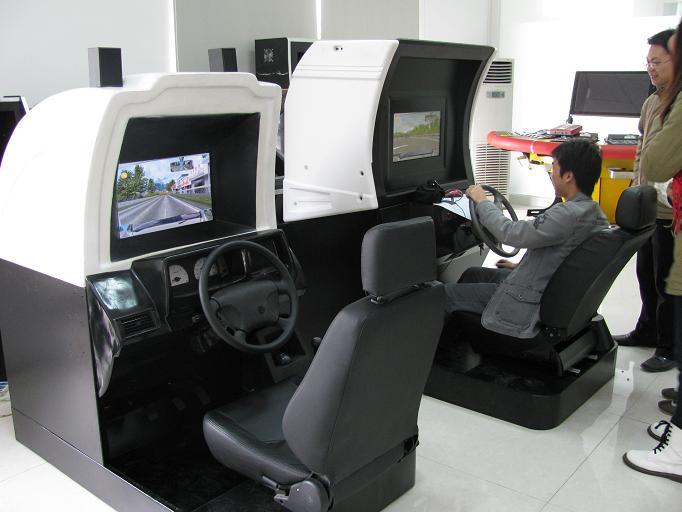 供应汽车驾驶模拟机汽车驾驶模拟机驾驶模拟机汽车模拟机-广东