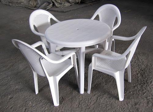 供应山东塑料桌椅厂家价格
