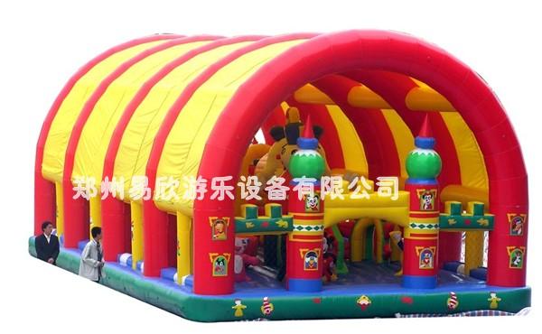 供应加蓬子迪士尼大型充气玩具易欣制造河南郑州充气城堡