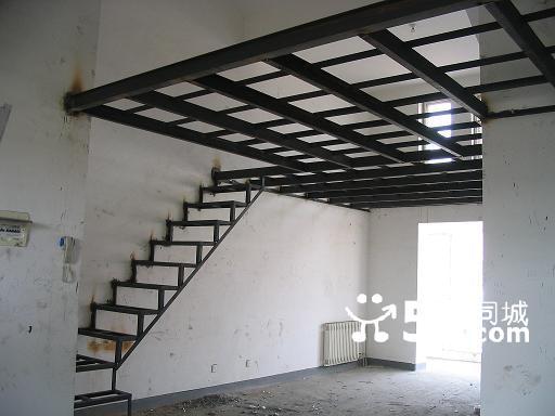 钢结构制作、阁楼楼梯、二层制作、供应阁楼楼梯楼房加层