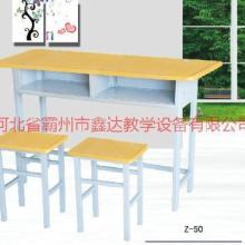 供应重庆学生双人三人课桌椅