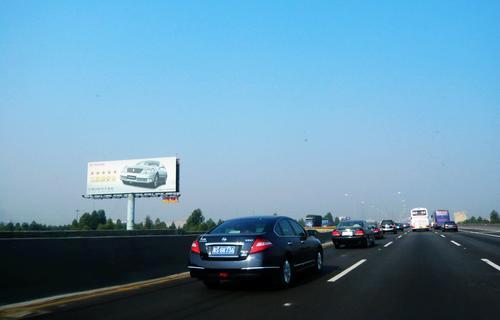 供应高速路立柱广泛覆盖广深高速广告