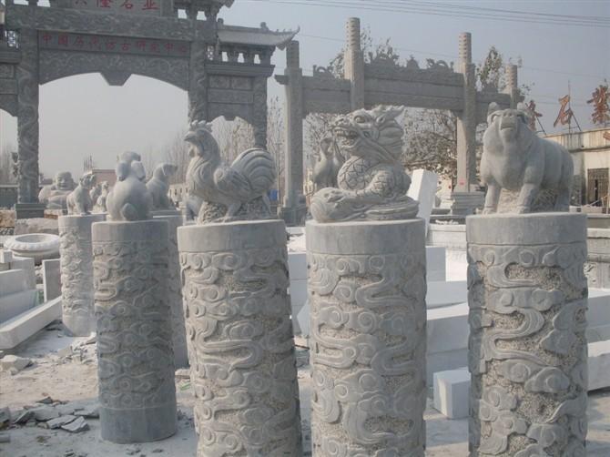 供应青石文化柱、青石龙柱、青石滑柱、青石花柱、青石罗马柱、青石柱墩、青石文化柱产地