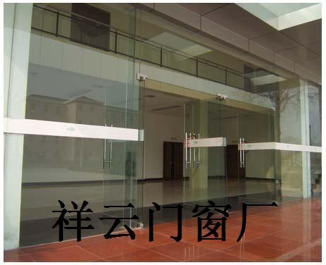 供应不锈钢铁艺北京安装玻璃门