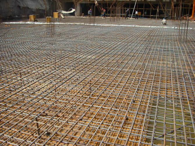 CRB550冷轧带肋钢筋网厂生产优质钢筋网，桥梁网片，混凝土浇筑网图片