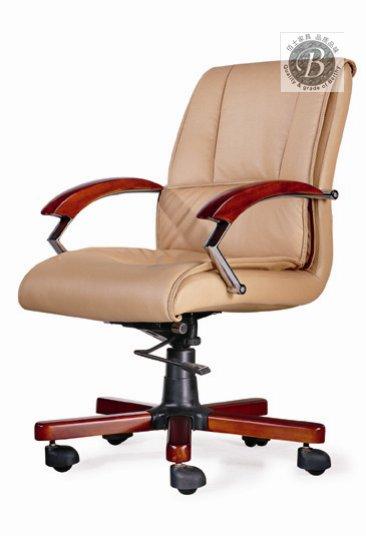 供应办公中班椅D133，定做办公椅系列真皮中班椅认准广州佰正家具厂家