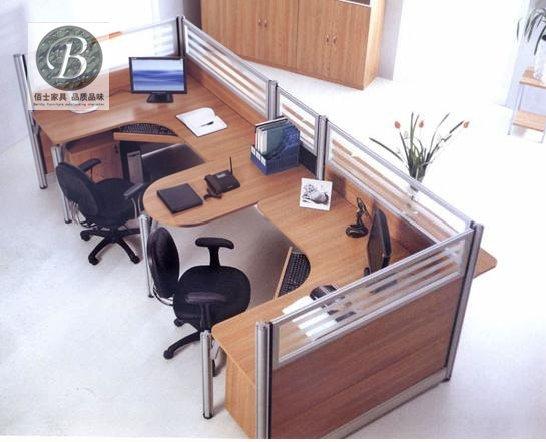 供应黑龙江时尚屏风办公桌，定做屏风办公桌价格，办公家具生产厂家