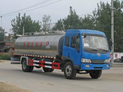 新疆鲜奶运输车销售湖北程力奶罐车厂制造电话：0722-3228636