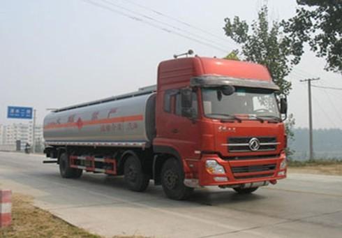 供应占据大量国外市场的东风油罐车