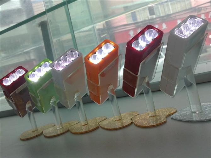 虎头未来5大功能LED充电式手电筒批发