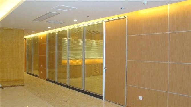供应办公室高隔间铝合金型材，玻璃隔断