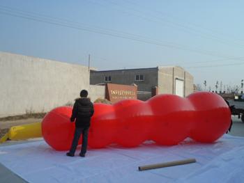 供应充气红球模型，充气糖葫芦气模图片