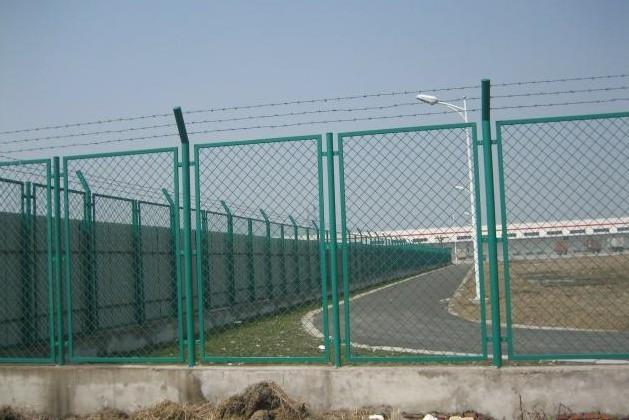 衡水市铁路护栏网厂家供应铁路护栏网