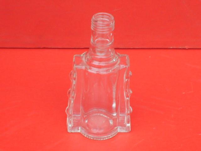 徐州市玻璃酒瓶厂家玻璃瓶生产厂家直销各类玻璃酒瓶