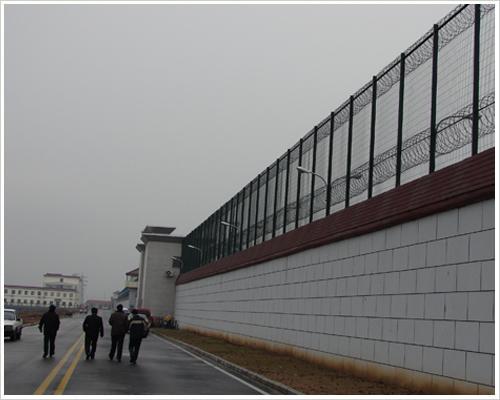 供应监狱钢网墙
