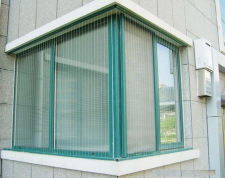供应上海靓窗供应铝合金钢化玻璃封阳台
