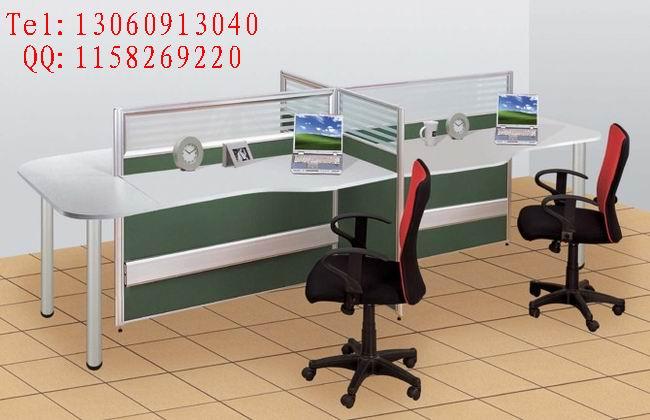 方格玻璃屏风组合办公桌，条砂玻璃屏风组合办公桌价格，磨砂玻璃屏风组合