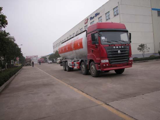 中国重汽34方粉粒物料运输车厂家批发