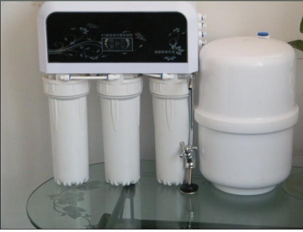 供应家用纯水机 带防尘罩纯水机 反渗透RO机 净水机 厨下直饮机