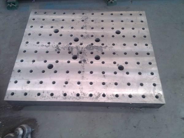 供应厂家供应HT300铸铁多孔焊接平台
