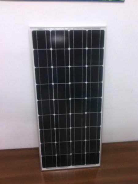 供应单晶100W18V太阳能板低价/太阳能板单晶硅100Ｗ18Ｖ