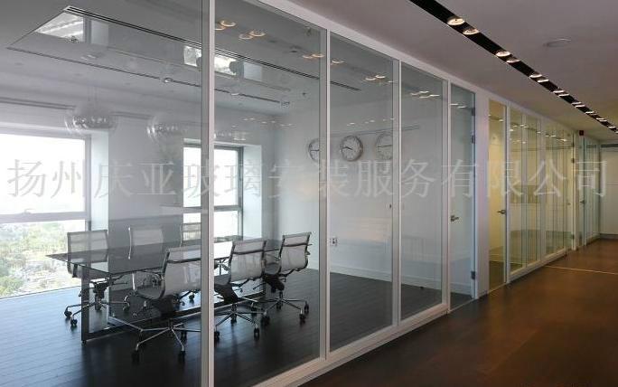 供应扬州地区办公室玻璃隔断订做安装13773525800