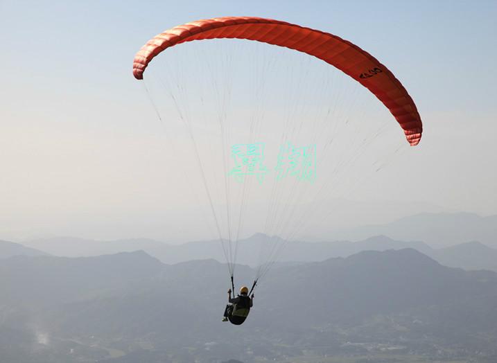 供应湖南滑翔伞飞行体验  湖南翼翔动力滑翔伞俱乐部飞行培训