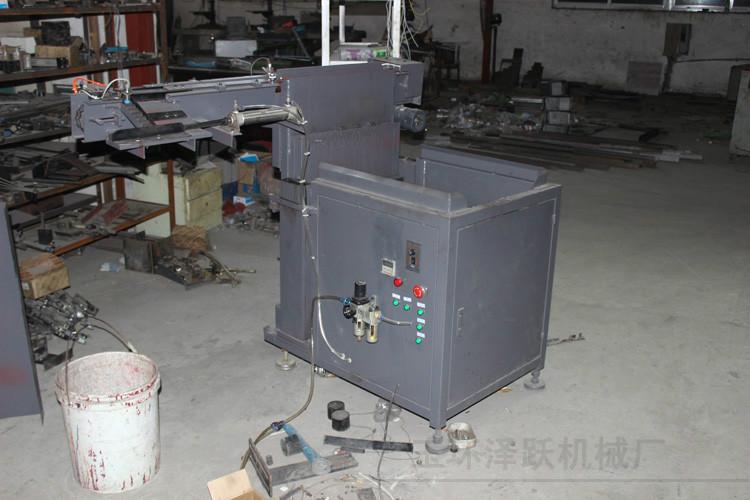 中频炉自动送料机耐用性强220V电压气动推板
