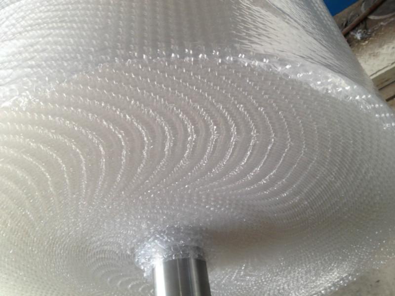 厂家直销常规厚度气泡膜 防震膜 最宽1.8m 定做各种尺寸