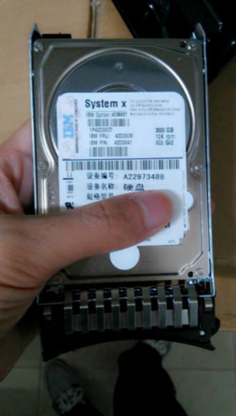 回收IBM硬盘图片