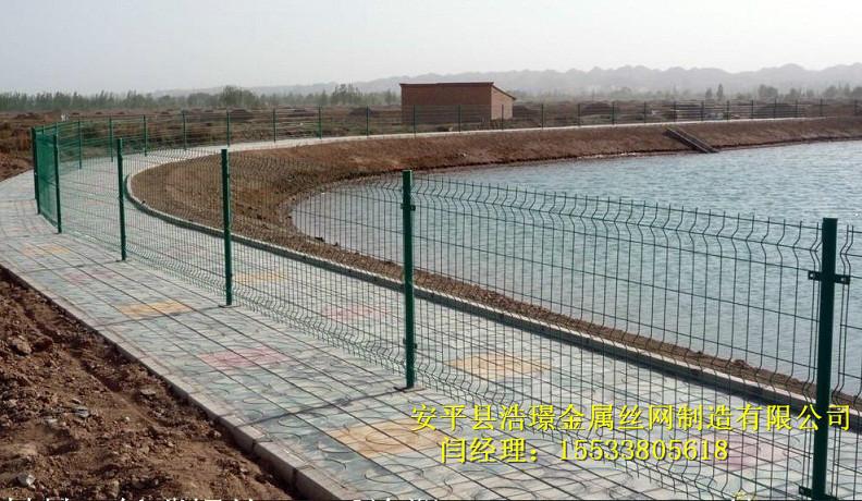 供应养殖圈地护栏网养殖场围栏网铁丝网围栏