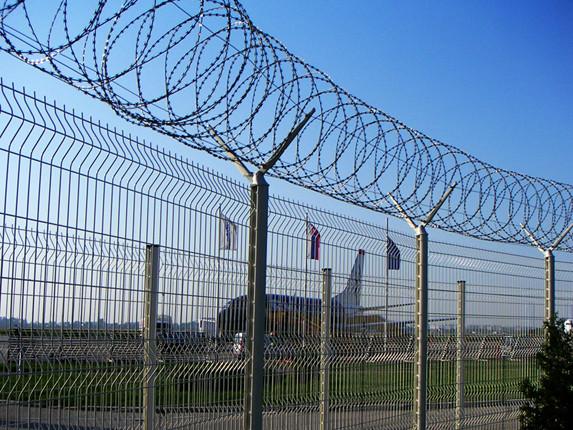 机场封闭网 机场护栏网 机场围界网 机场隔离网