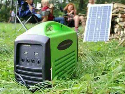 供应太阳能户外便携电源，驴友户外应急求生电源
