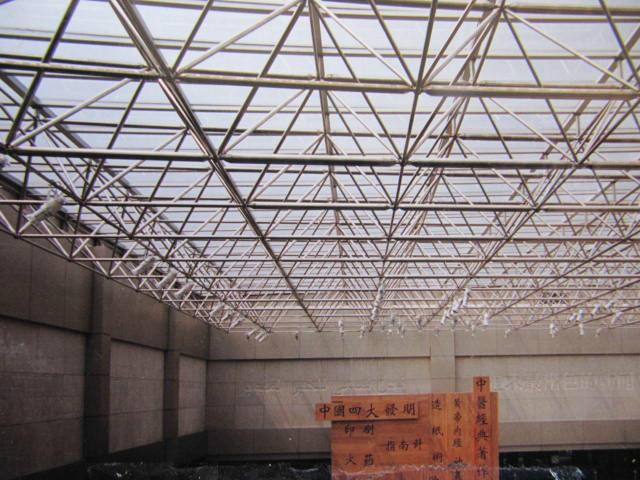 供应青海西宁球形钢网架结构加工安装