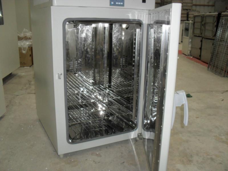 供应恒温干燥箱 电热干燥箱