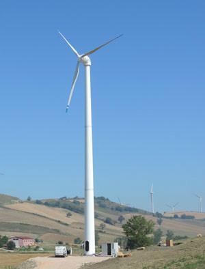 山上大型风力发电机多少钱一台有谁知道山上的风力发电一个要多少钱