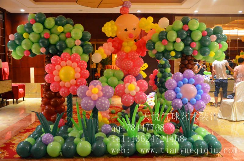 供应包头气球国庆节中秋节装饰布置