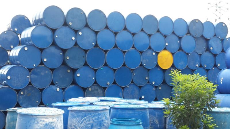 供应二手200L开口铁桶回收，镀锌桶回收厂家_佛山回收开口铁桶厂图片