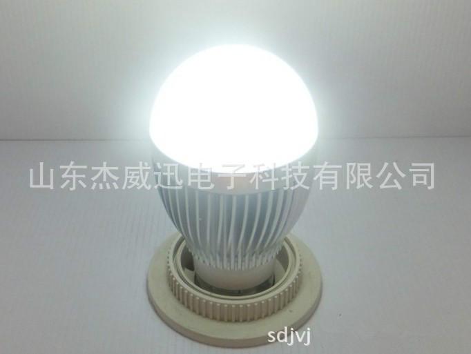 供应厂家直销E27螺口LED球泡灯节能灯泡