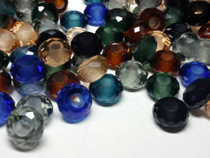 供应欧洲饰品潘多拉玻璃珠子锆石生产