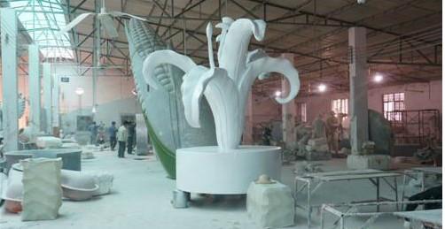 供应玉米雕塑，仿真玉米模型制作厂家，玻璃钢玉米雕塑图片