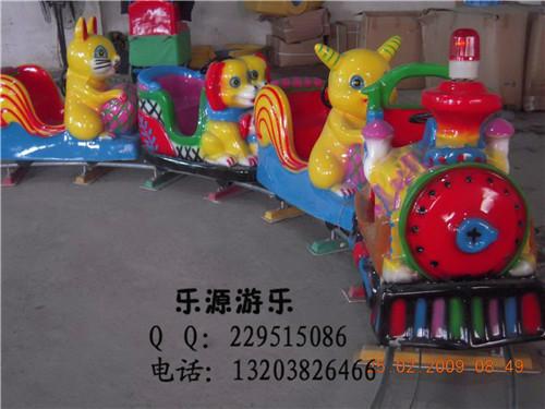 供应西宁玻璃钢玩具小火车哪里有卖 轨道玩具小火车厂家