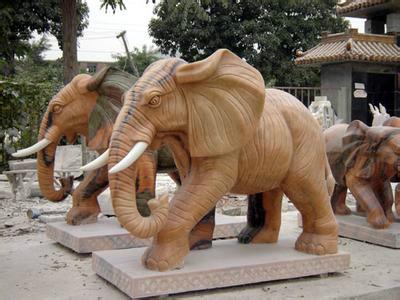 南阳市晚霞红动物雕刻厂家晚霞红动物雕刻晚霞红大象麒麟狮子人物价格信息