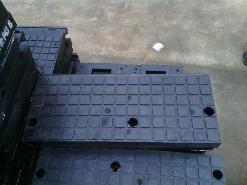 济宁市橡胶道口板厂家供应橡胶道口板
