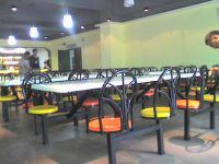 东莞惠州学生铁架玻璃钢餐桌子批发