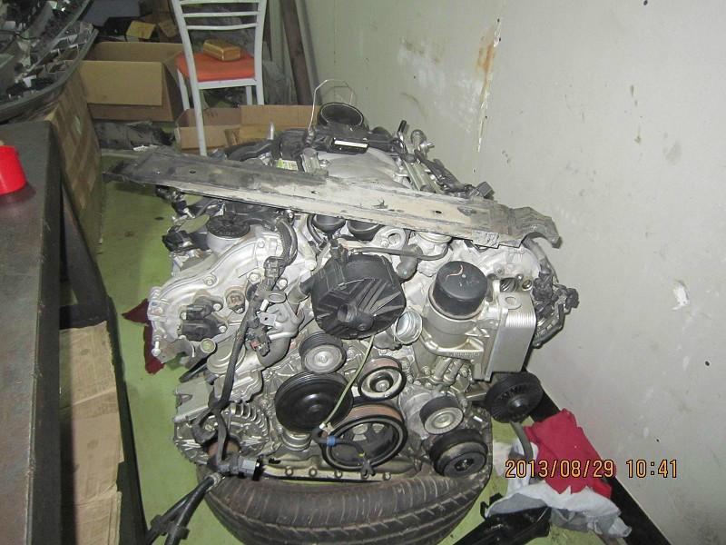 供应奔驰S300W221原装发动机总成拆车件