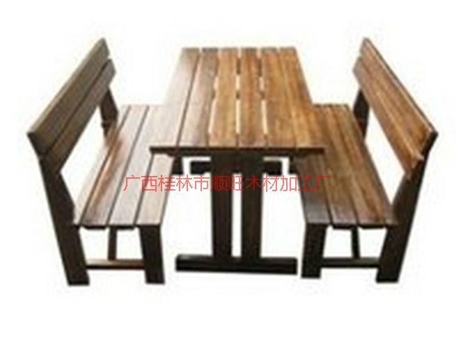 供应户外碳化木休闲桌椅厂家,广西户外碳化木休闲桌椅厂家
