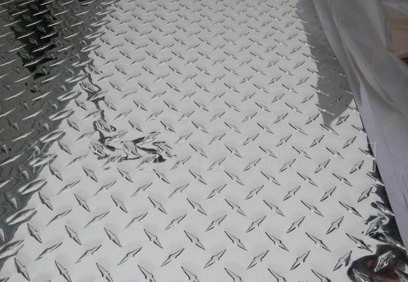 深圳市5052花纹铝板厂家供应5052花纹铝板，防锈花纹铝板价格，5052花纹铝板